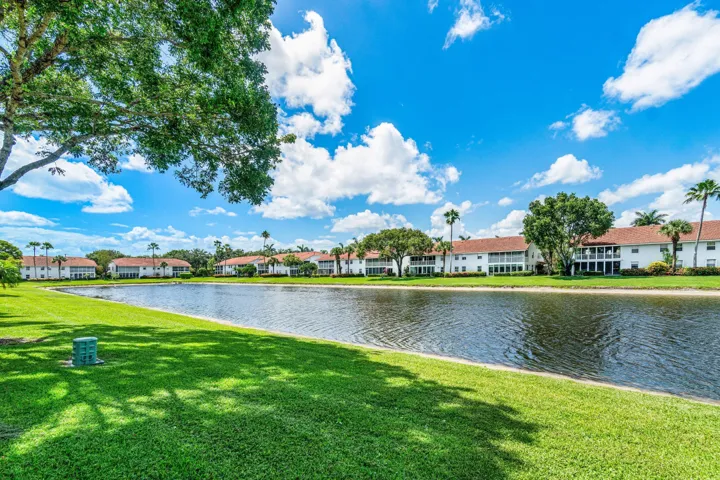 036-7408LakeMeadowWay-101-BoyntonBeach-F