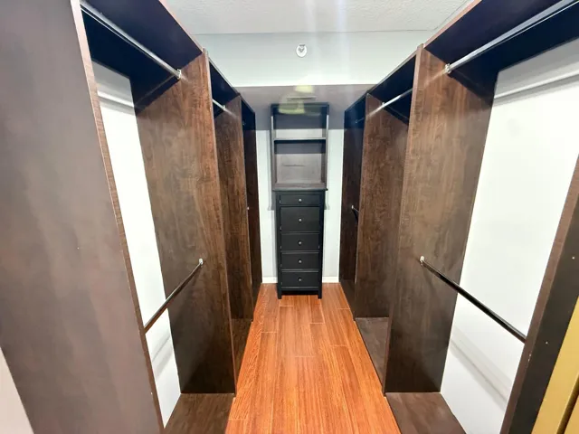 Master Walk In Closet