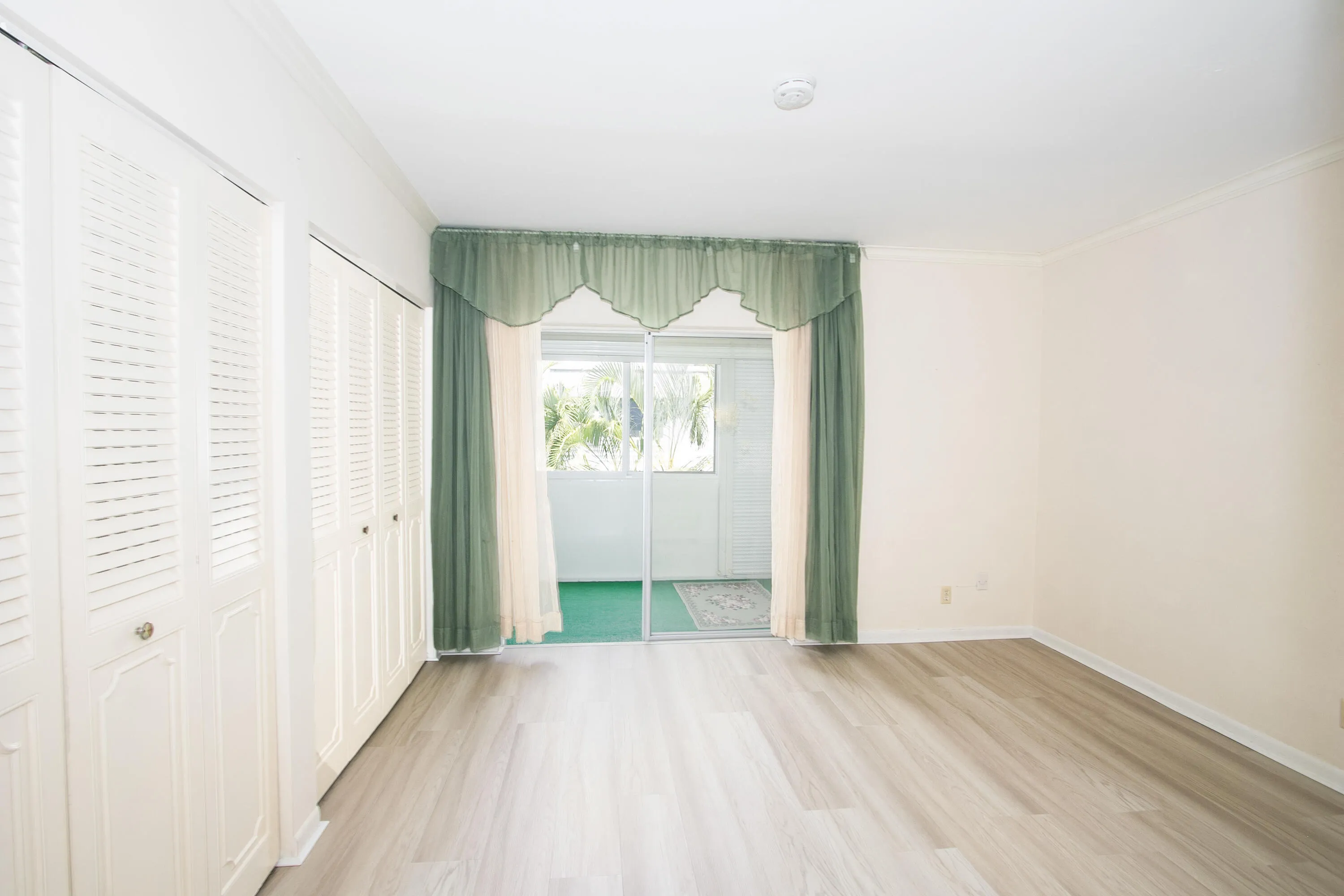 Murry-Hills-208-Building4-2