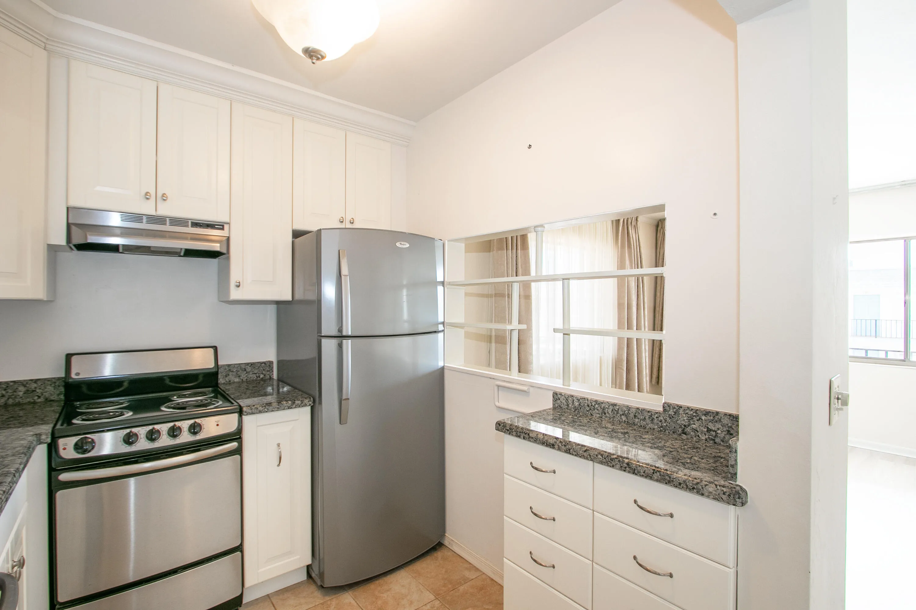 Murry-Hills-208-building4-4