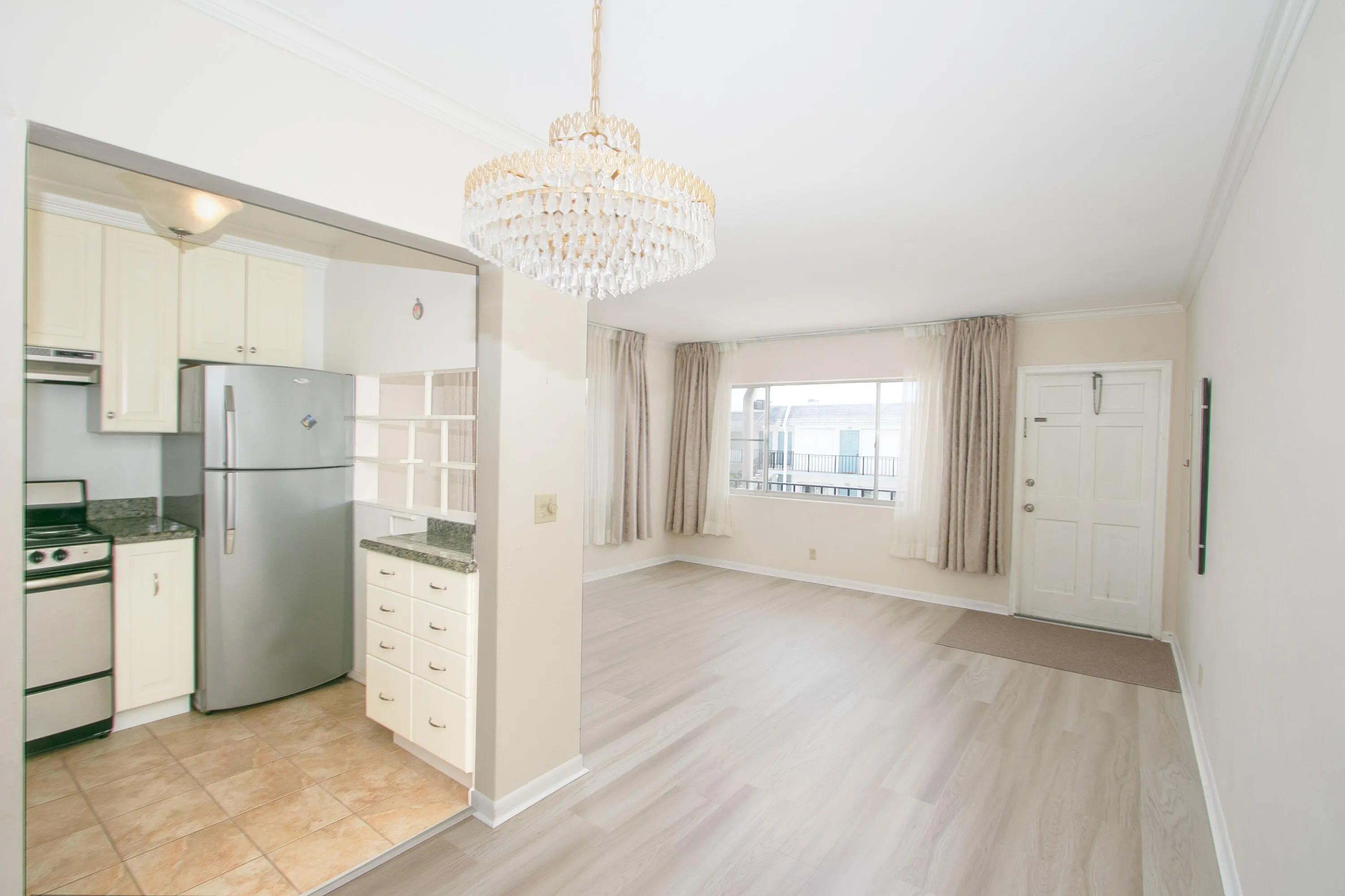Murry-Hills-208-building4-7