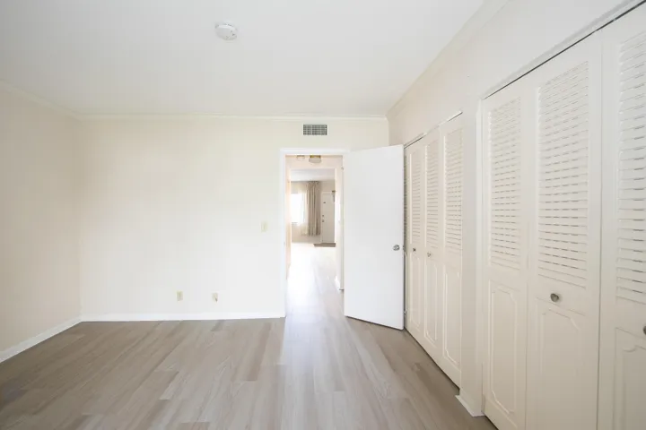 murry-hills-208-building-41