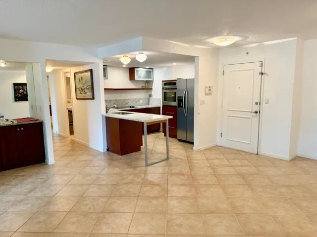 Open kitchen