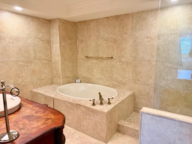 Primary Bath with Soaking Tub