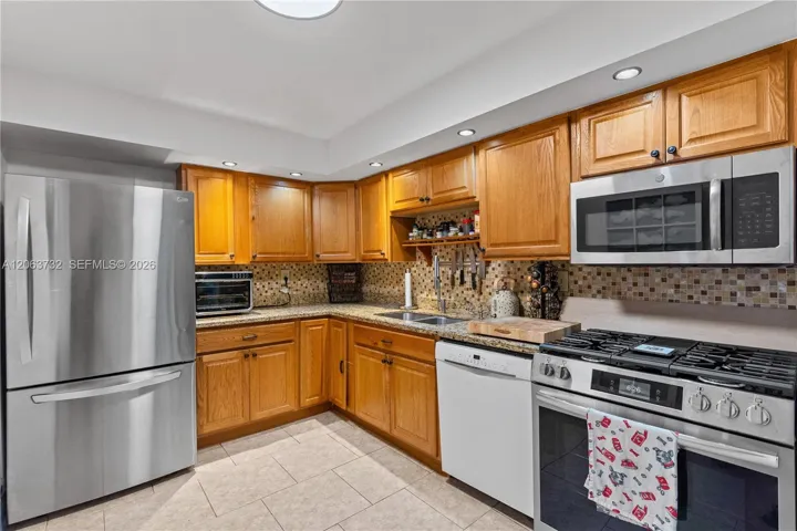 Photo 31
