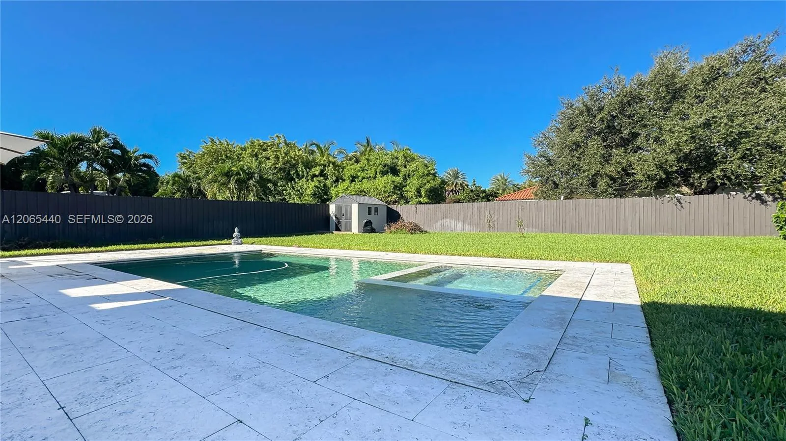 Property photo 33