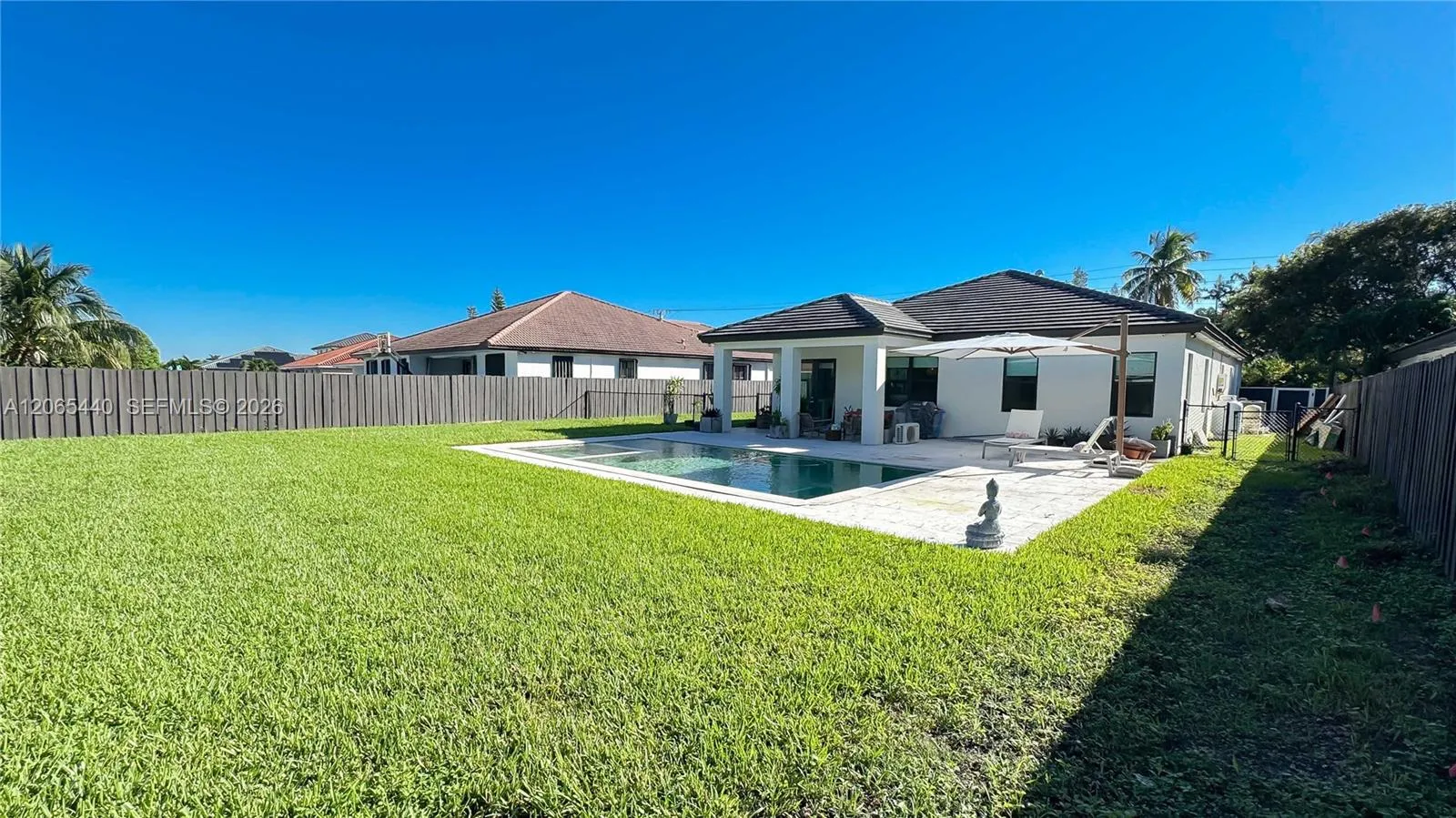 Property photo 35
