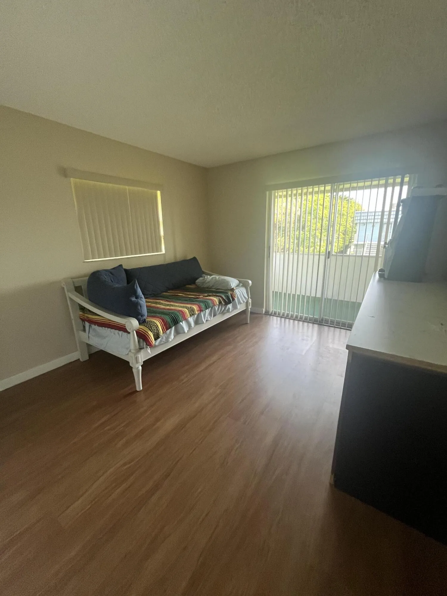 guest/2nd bedroom