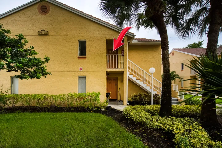 950 Coral Club Dr #950 32