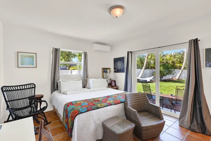 1902_Mimosa_Ave-32