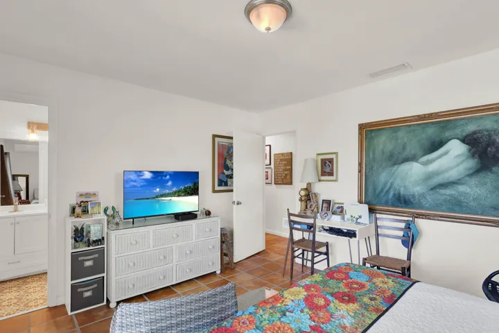 1902_Mimosa_Ave-34