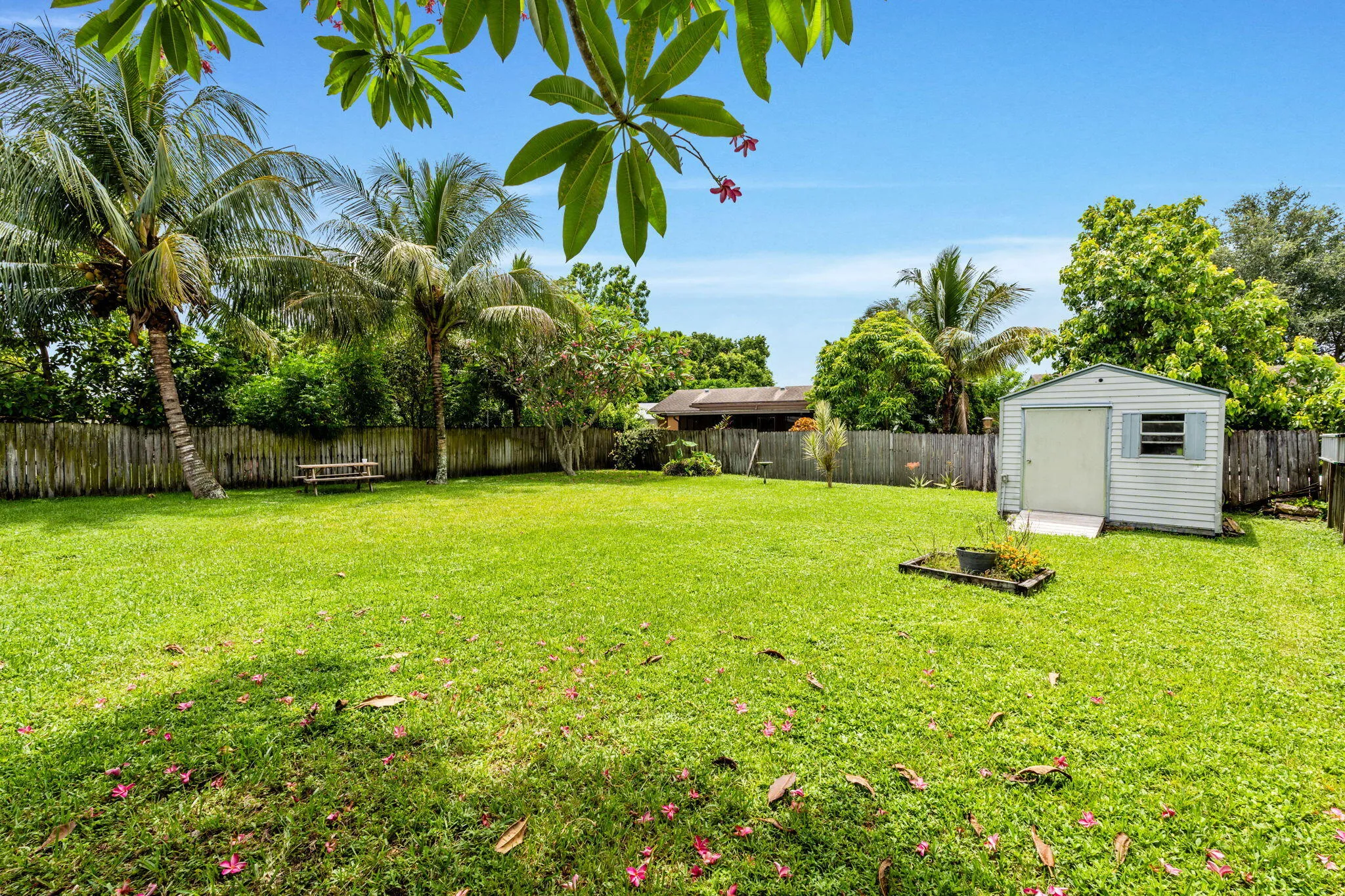 40-web-or-mls-A7404394