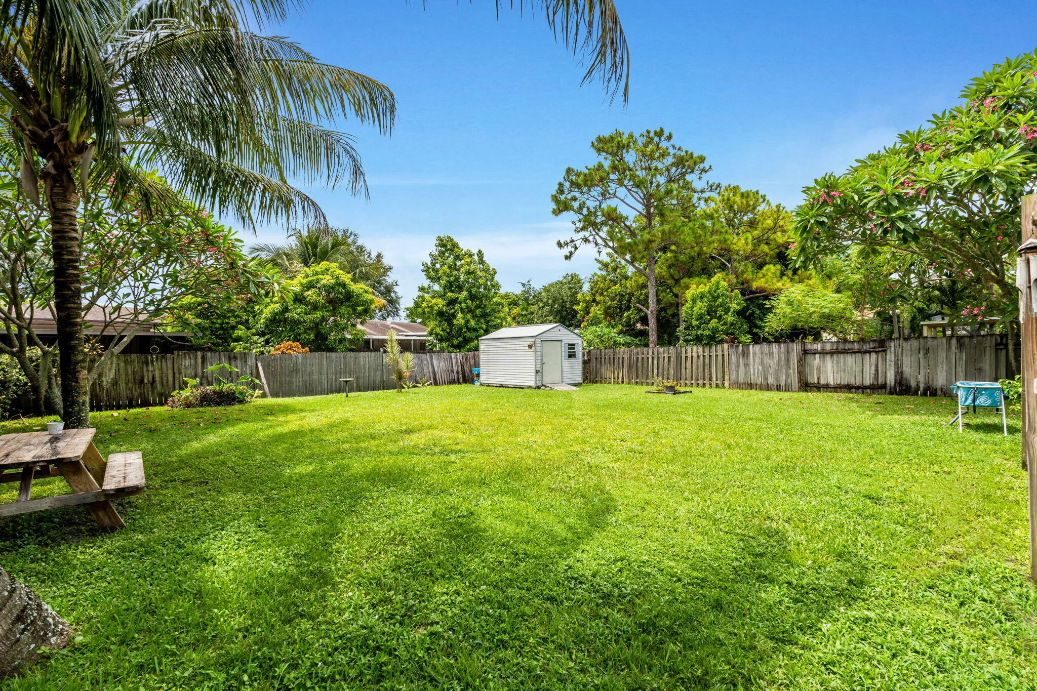 41-web-or-mls-A7404393