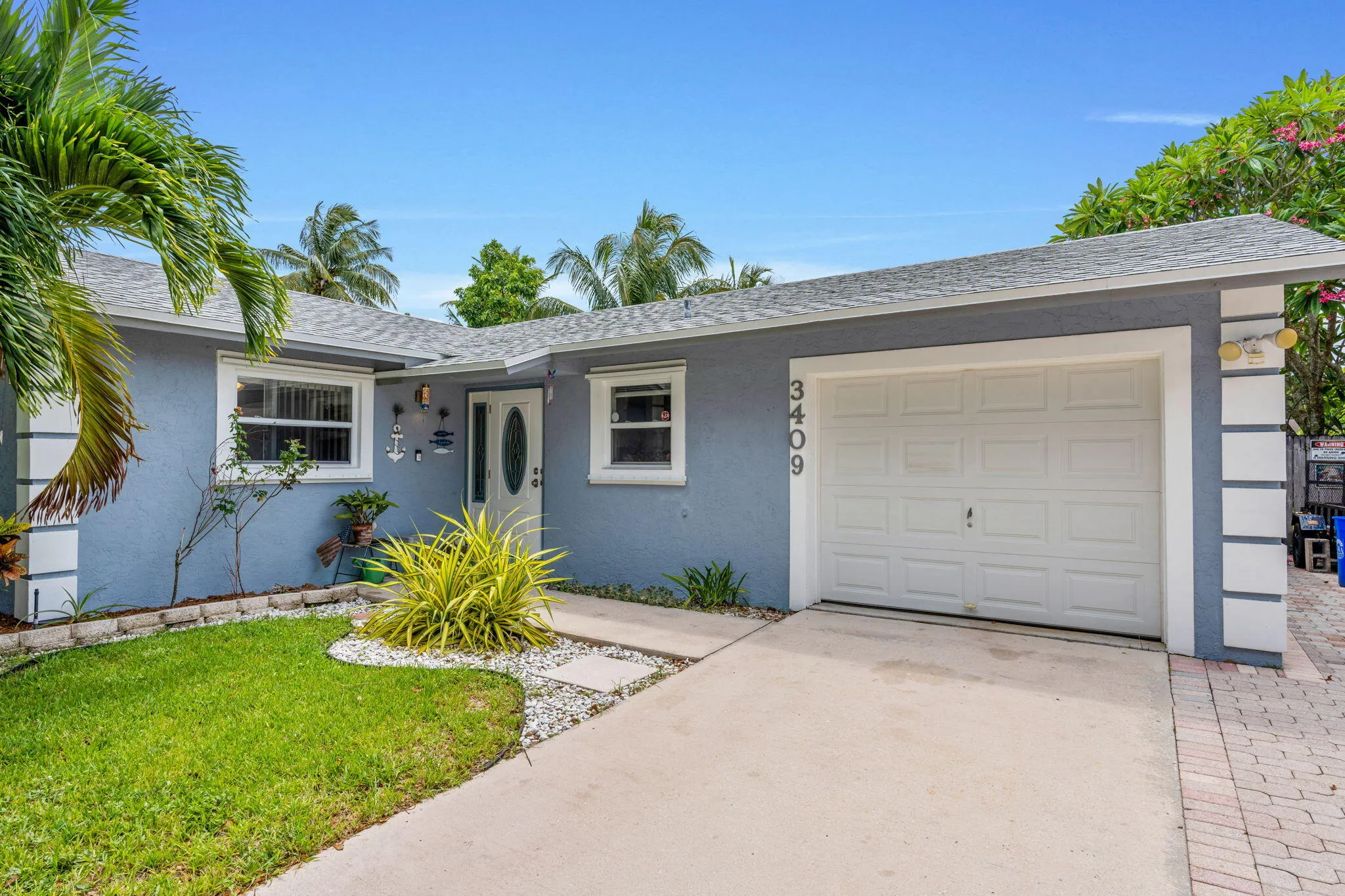 5-web-or-mls-A7404409