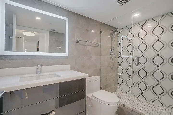 GUEST BATH