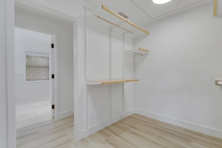 Walk in Closet