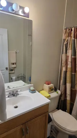 DOWNSTAIRS BATH 2