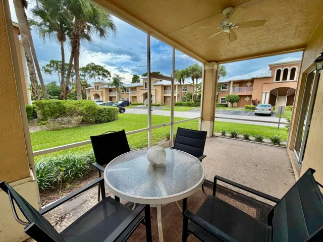 Sida A - Covered Patio