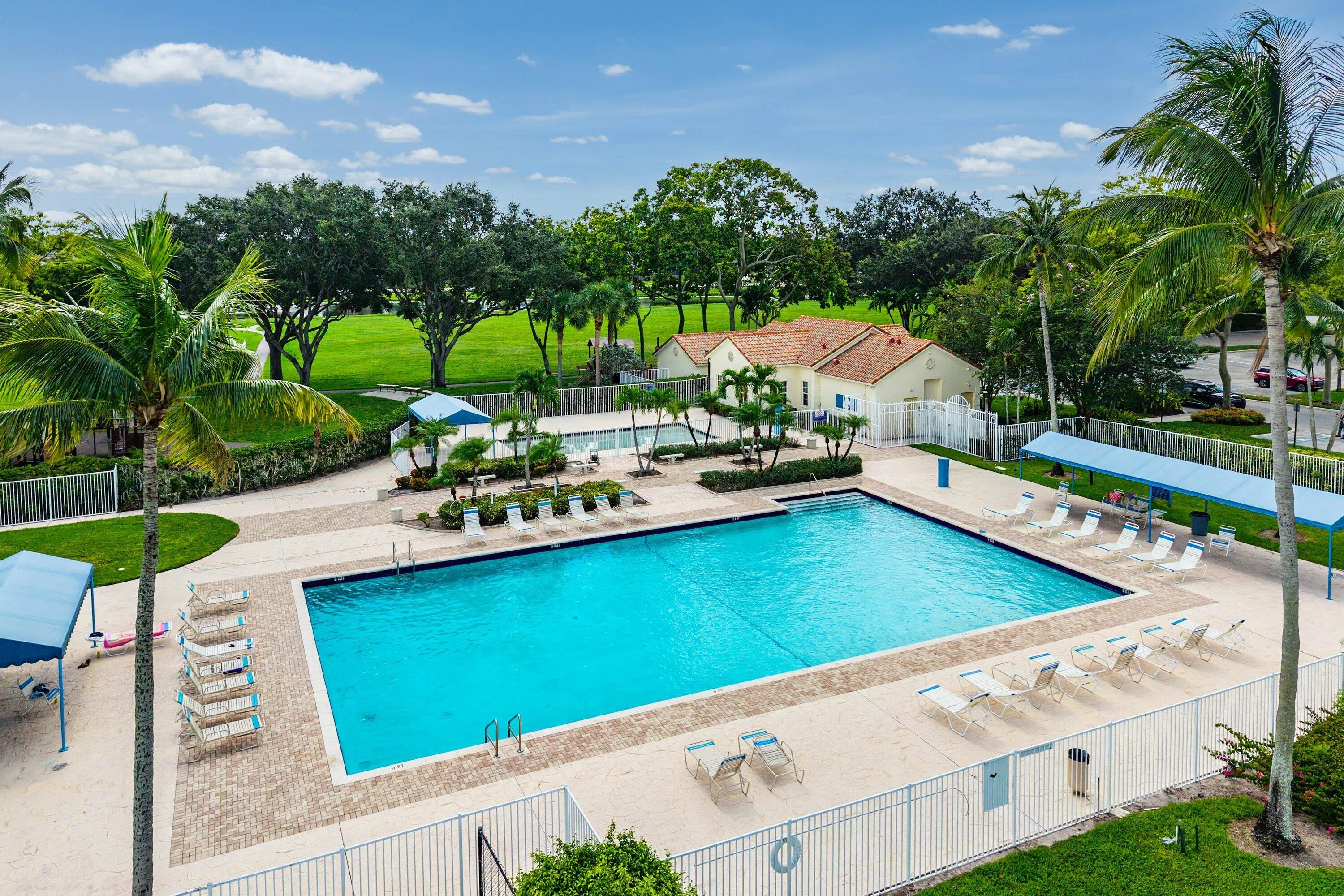 Lake Charleston Amenities