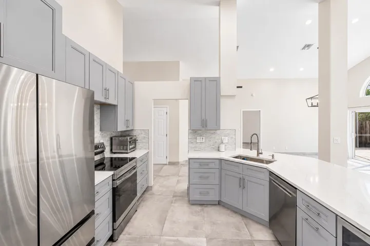 Open Kitchen