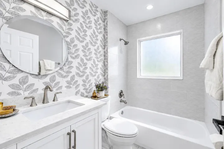 2nd Bathroom