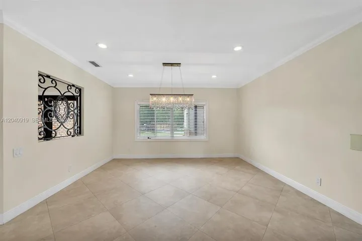 sw dining room1