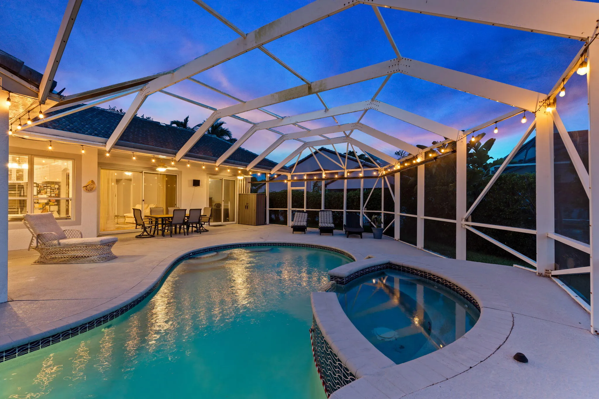 73-web-or-mls-A7404268