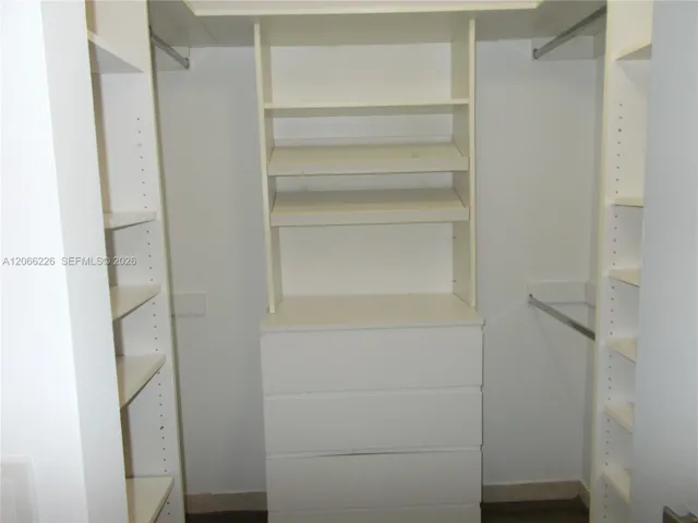 Photo 35