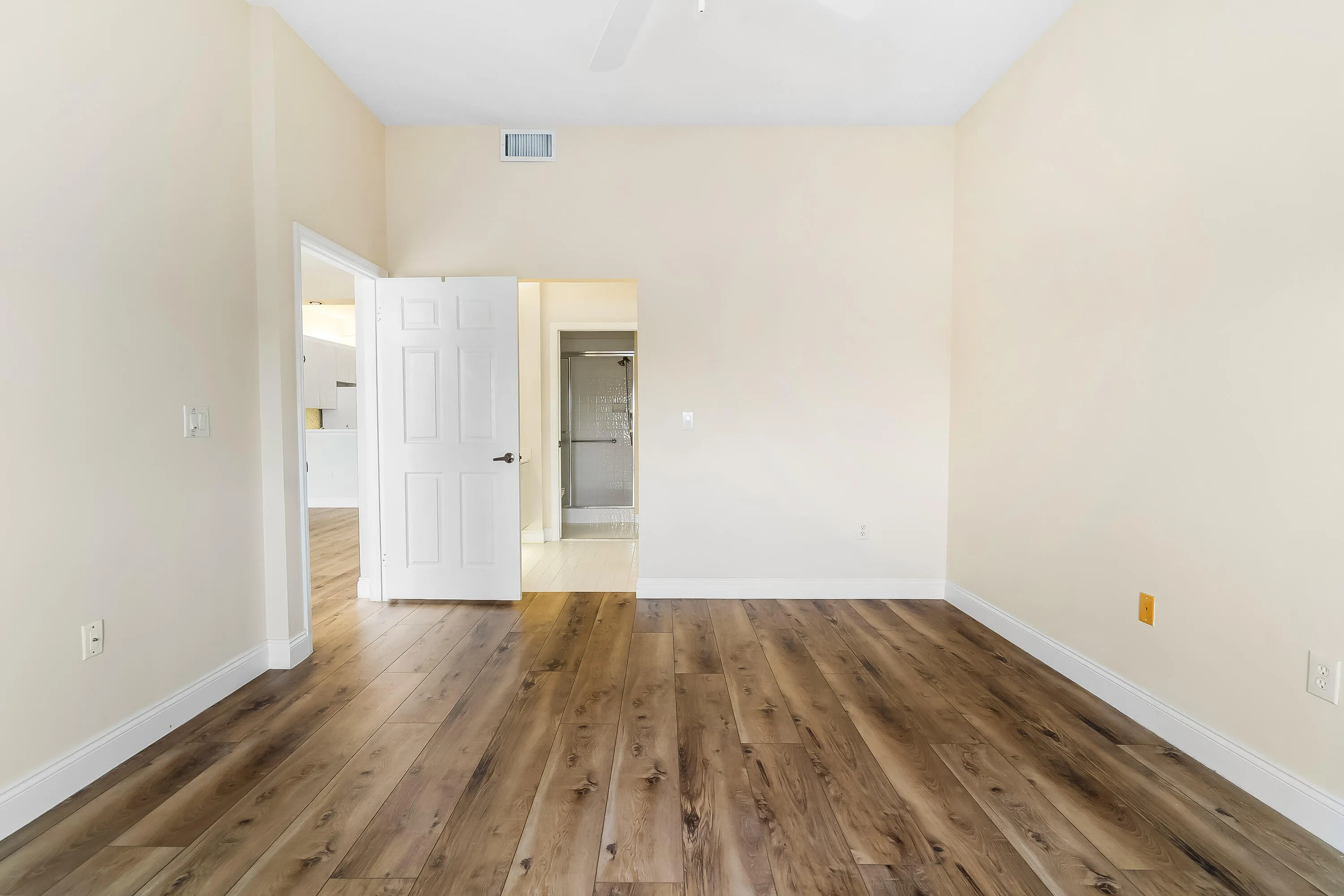 7904 Trent Dr 12