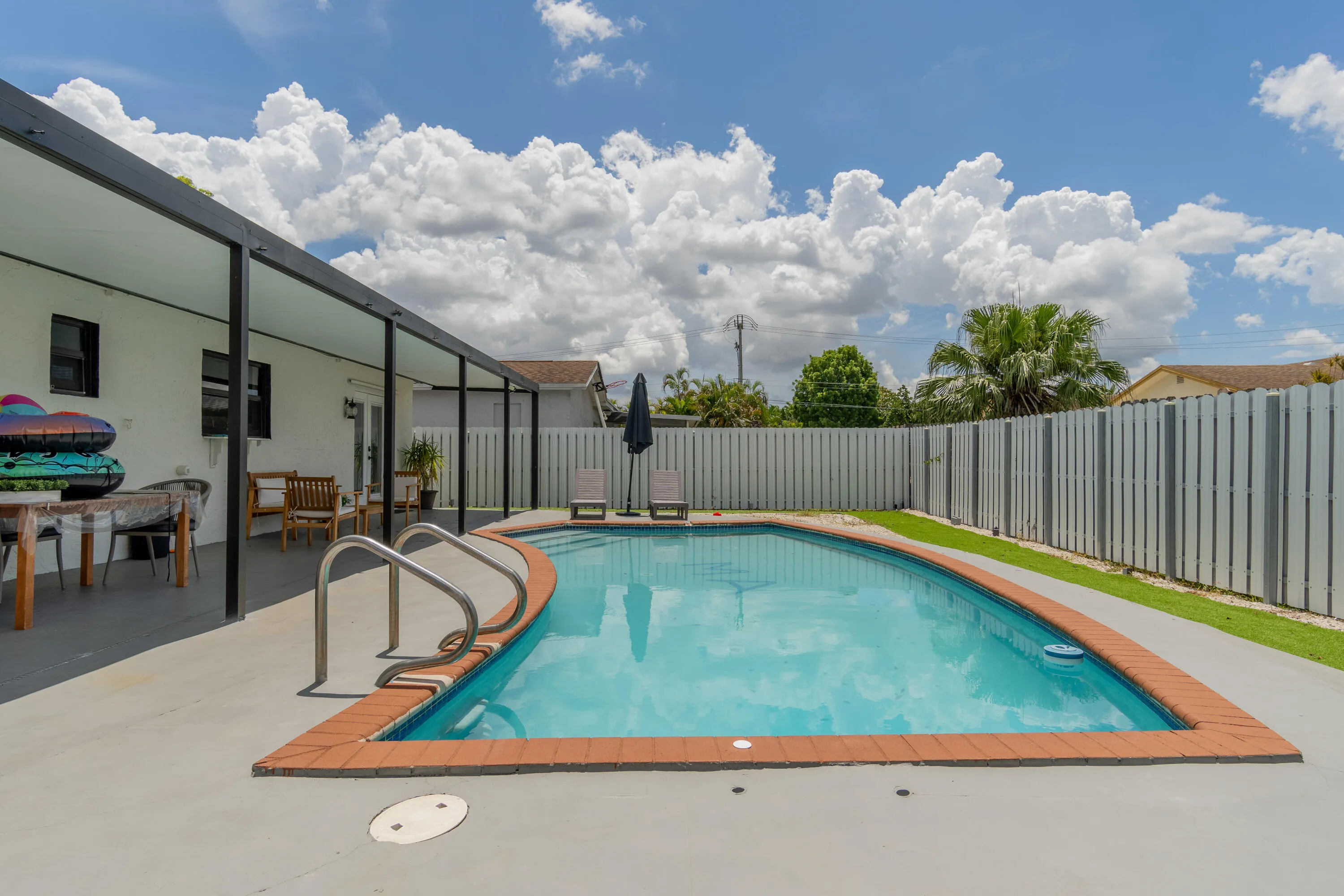 11010 NW 24th Ct-37