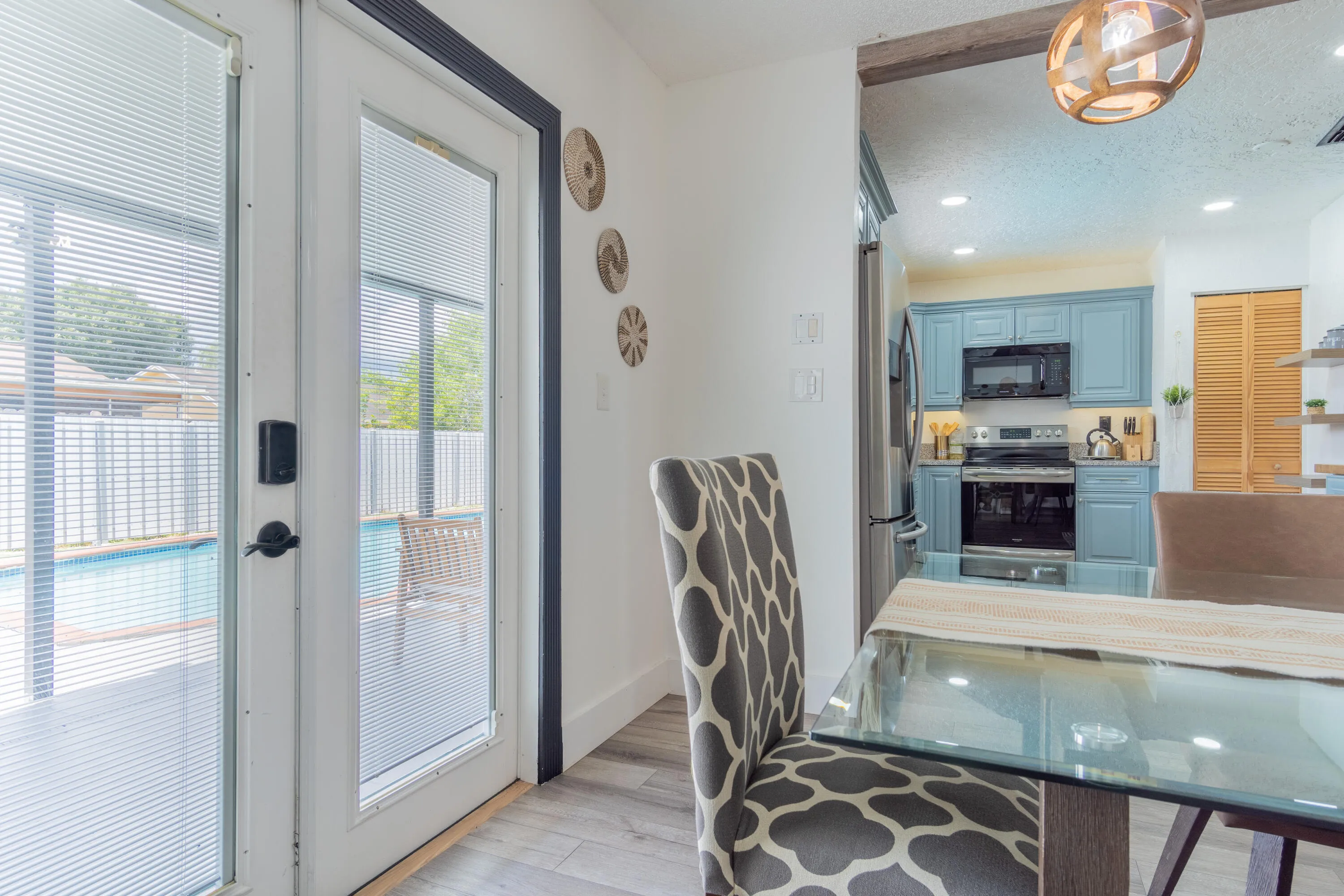 11010 NW 24th Ct-33