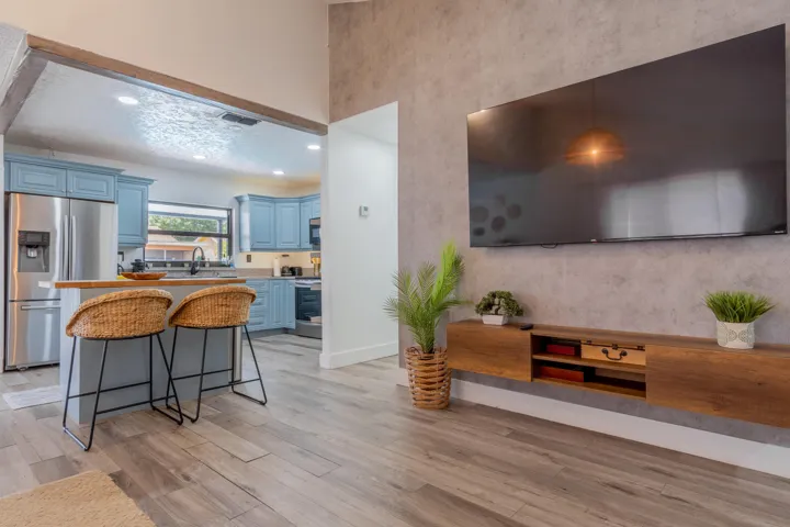 11010 NW 24th Ct-31