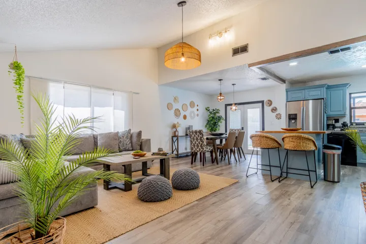 11010 NW 24th Ct-5