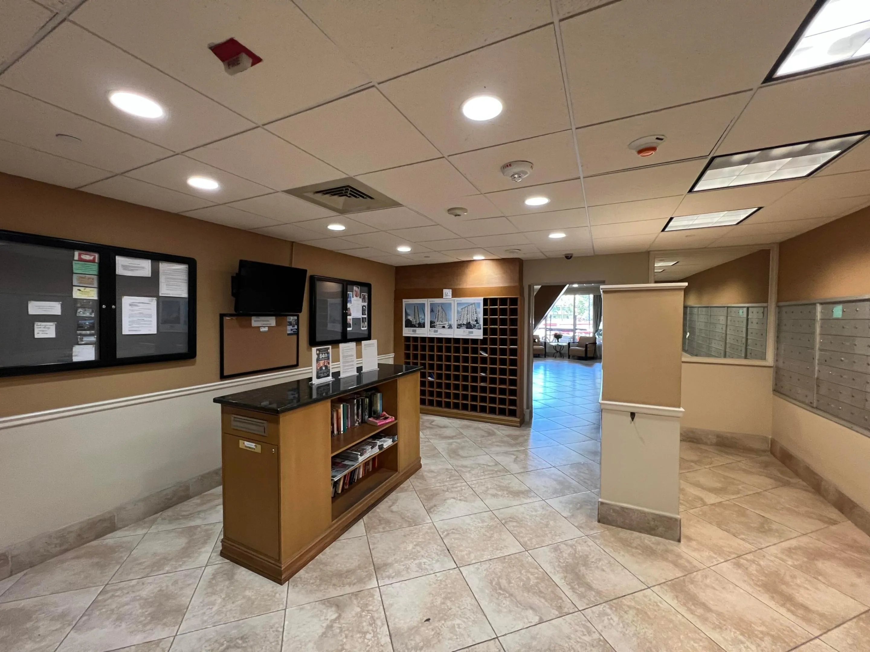 Mailroom/garage door/to Lobby