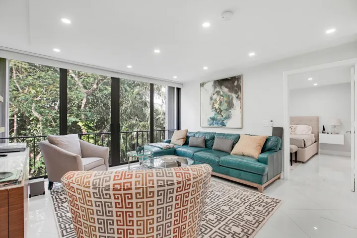 Light and bright living space
