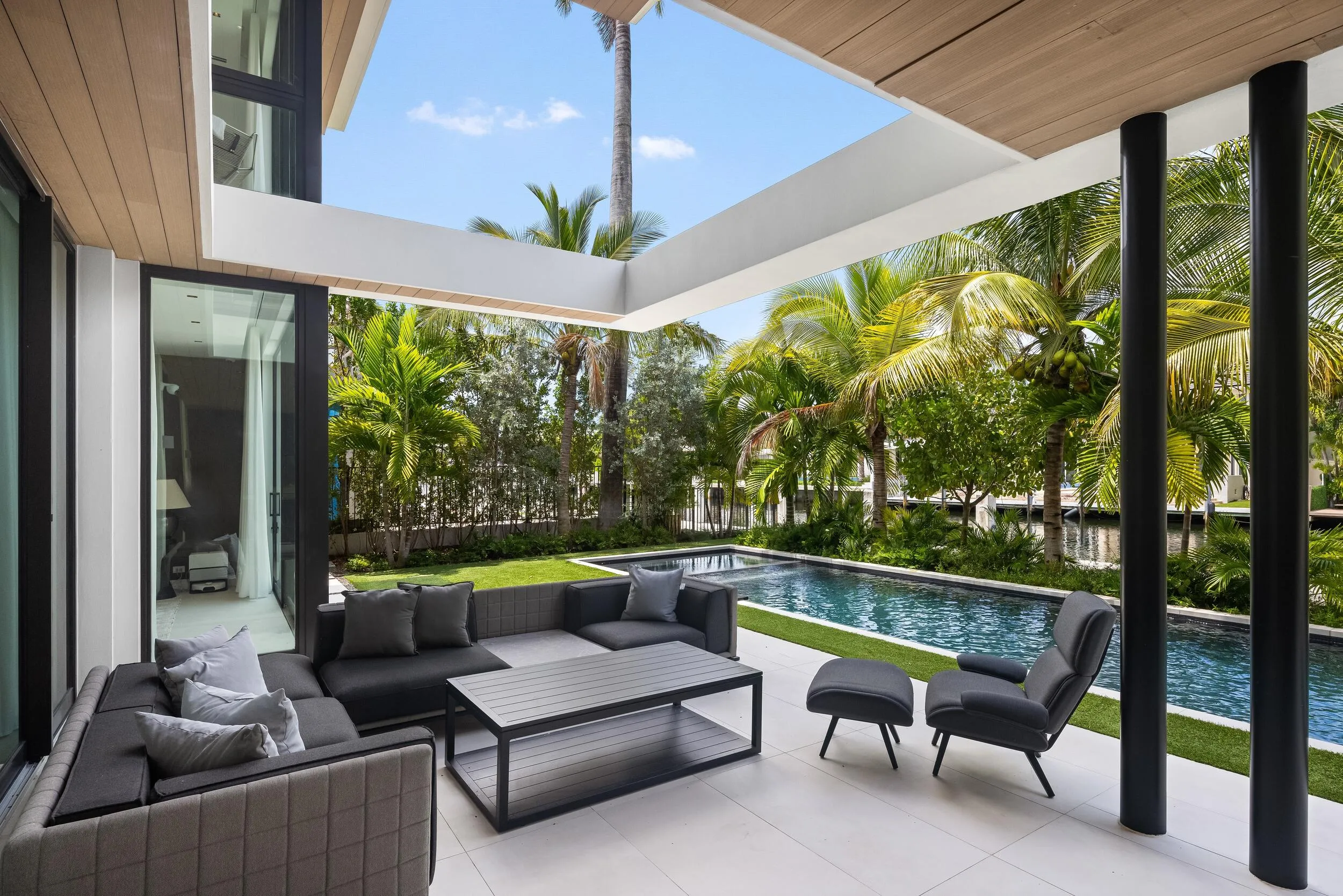 Patio 8