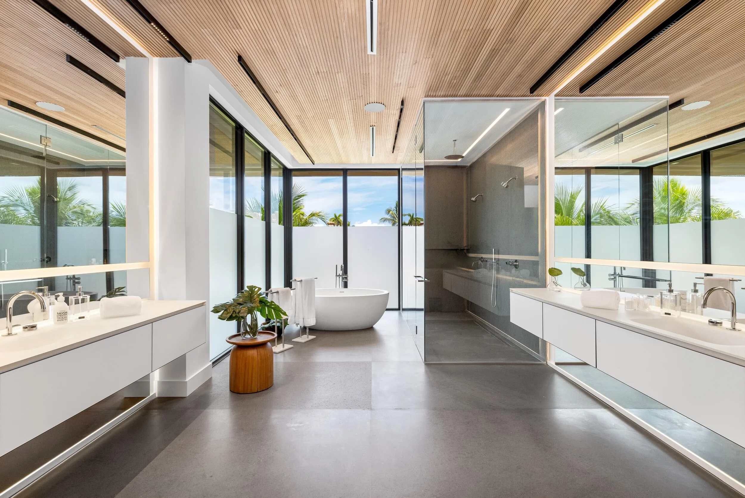 Master bath 6