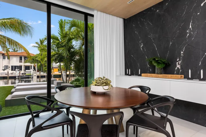 Breakfast Area 2