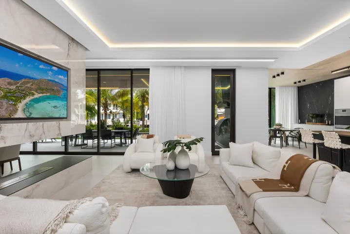 Family Room 5