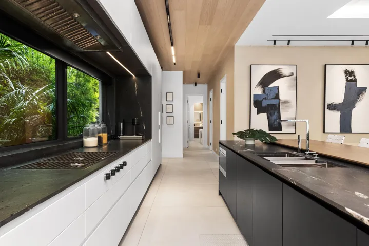 Kitchen 3