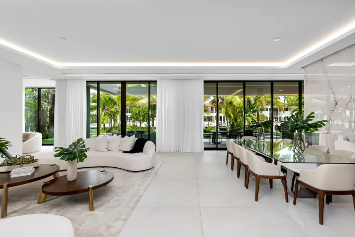 Living Area 3