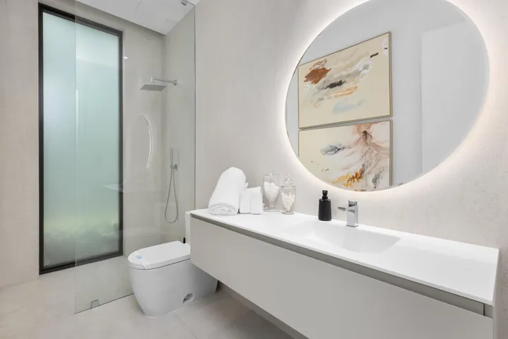 Guest Bath 2