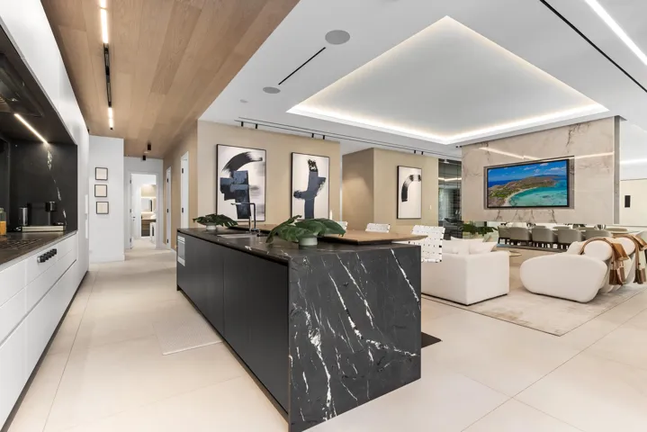 Kitchen 4