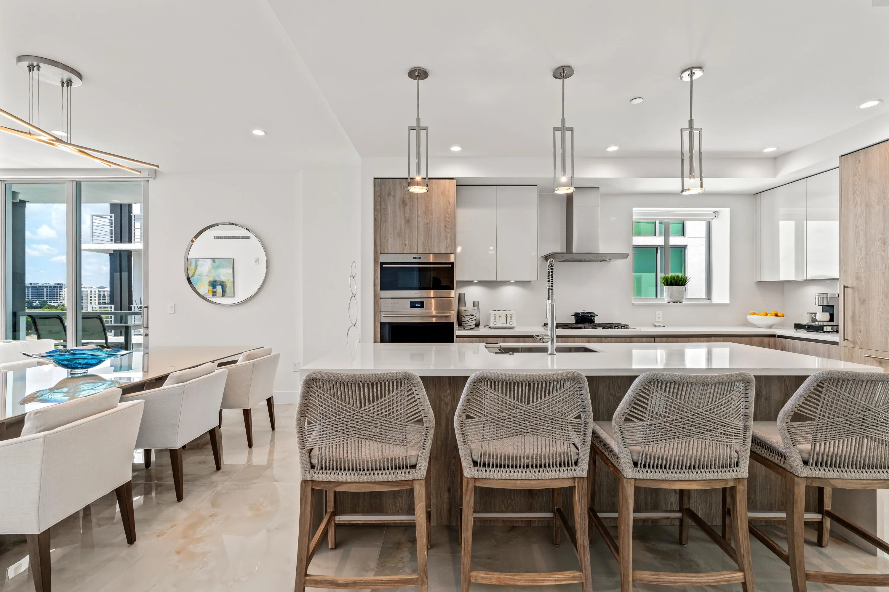 KITCHEN SEATING