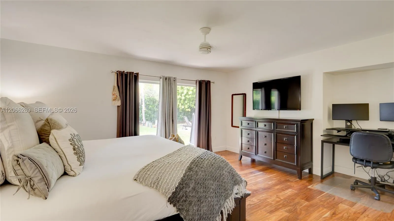 Property photo 35