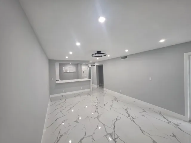 1000586359