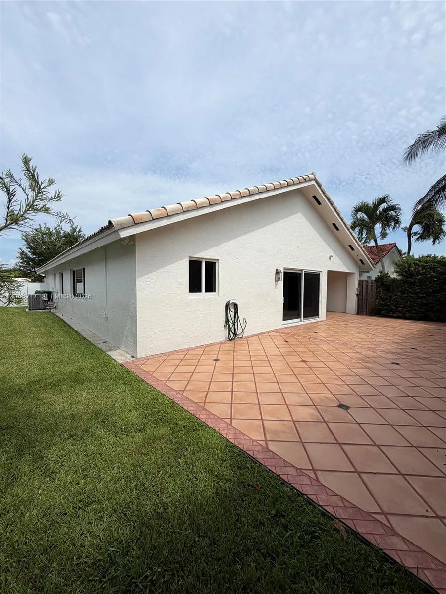 Property photo 35