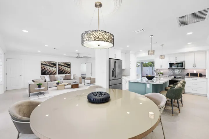 Eat in Kitchen