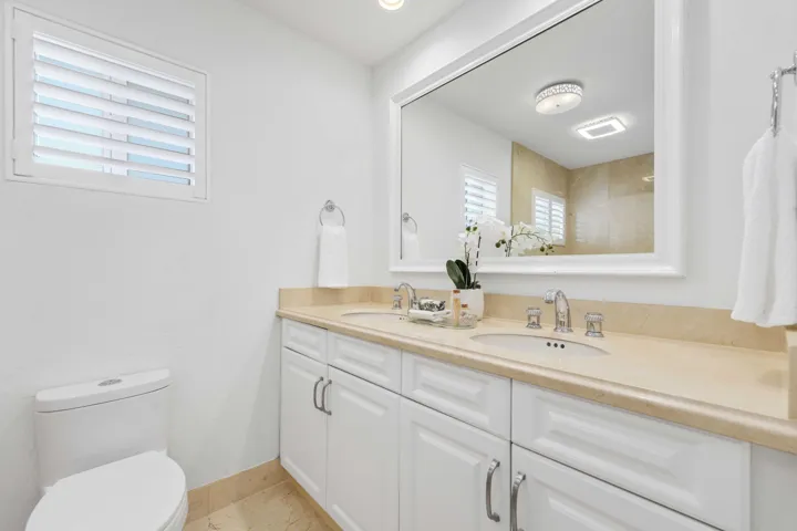 En-suite bathroom