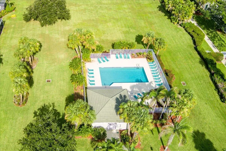 Pool and Clubhouse